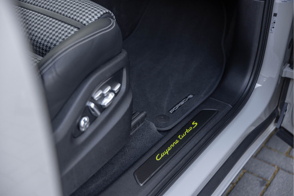 Porsche Cayenne Coupé 4.0 Turbo S E-Hybrid Keramisch Akrapovic PPF Innodrive Lightweight Pack