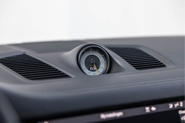 Porsche Cayenne Coupé 4.0 Turbo S E-Hybrid Keramisch Akrapovic PPF Innodrive Lightweight Pack