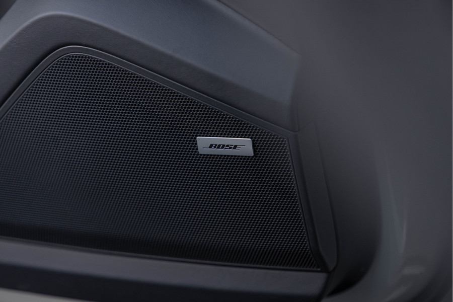 Porsche Cayenne Coupé 4.0 Turbo S E-Hybrid Keramisch Akrapovic PPF Innodrive Lightweight Pack