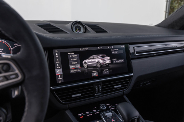 Porsche Cayenne Coupé 4.0 Turbo S E-Hybrid Keramisch Akrapovic PPF Innodrive Lightweight Pack
