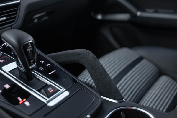 Porsche Cayenne Coupé 4.0 Turbo S E-Hybrid Keramisch Akrapovic PPF Innodrive Lightweight Pack