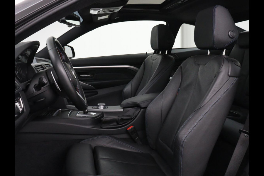 BMW 4 Serie Coupé 418i M Sport | Schuifdak | Leder | Stoelverwarming | 20'' | Sportstoelen | Full LED | Navigatie | Parkeerhulp | Climate control | Cruise control | 74.200km NAP