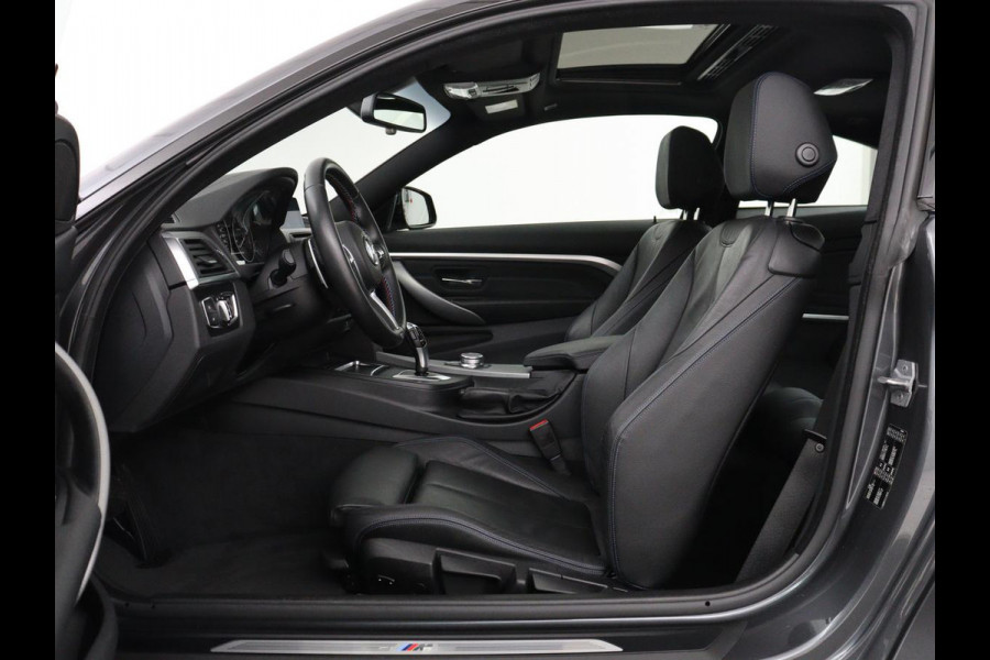 BMW 4 Serie Coupé 418i M Sport | Schuifdak | Leder | Stoelverwarming | 20'' | Sportstoelen | Full LED | Navigatie | Parkeerhulp | Climate control | Cruise control | 74.200km NAP