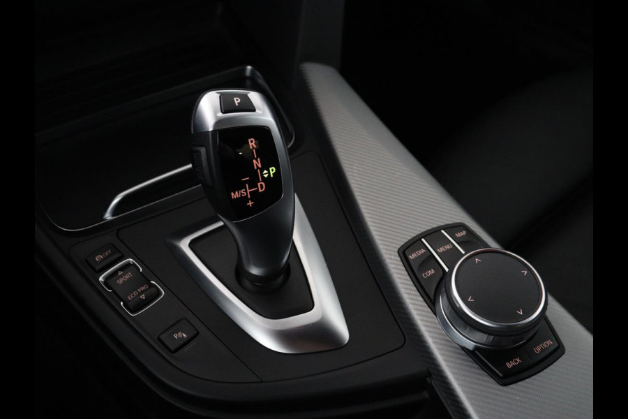 BMW 4 Serie Coupé 418i M Sport | Schuifdak | Leder | Stoelverwarming | 20'' | Sportstoelen | Full LED | Navigatie | Parkeerhulp | Climate control | Cruise control | 74.200km NAP