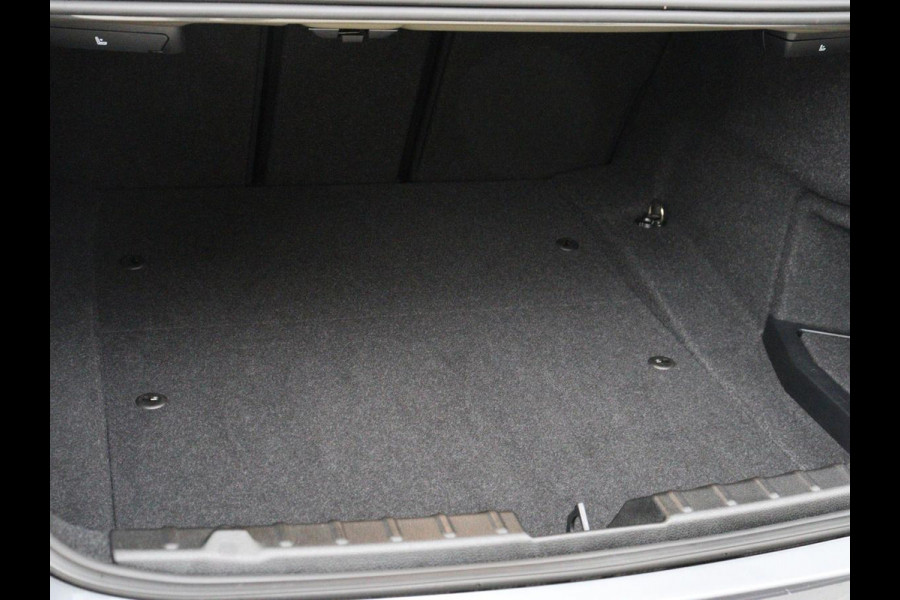 BMW 4 Serie Coupé 418i M Sport | Schuifdak | Leder | Stoelverwarming | 20'' | Sportstoelen | Full LED | Navigatie | Parkeerhulp | Climate control | Cruise control | 74.200km NAP