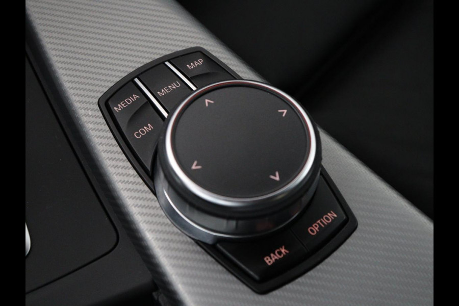 BMW 4 Serie Coupé 418i M Sport | Schuifdak | Leder | Stoelverwarming | 20'' | Sportstoelen | Full LED | Navigatie | Parkeerhulp | Climate control | Cruise control | 74.200km NAP