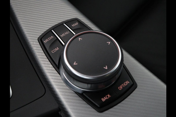 BMW 4 Serie Coupé 418i M Sport | Schuifdak | Leder | Stoelverwarming | 20'' | Sportstoelen | Full LED | Navigatie | Parkeerhulp | Climate control | Cruise control | 74.200km NAP