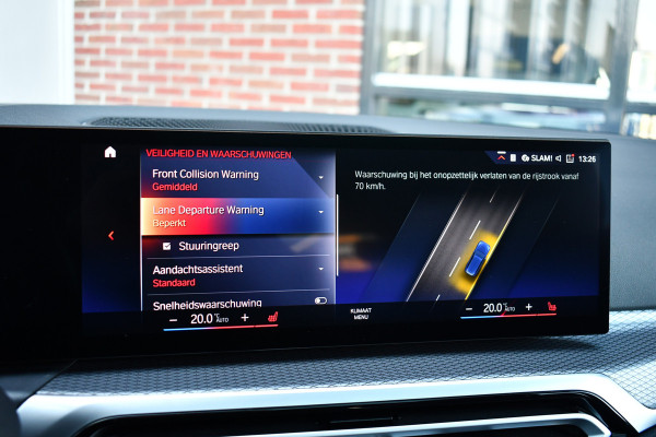 BMW 3 Serie Touring 330e M-Sport Pano ACC Trekhaak HiFi 19inch