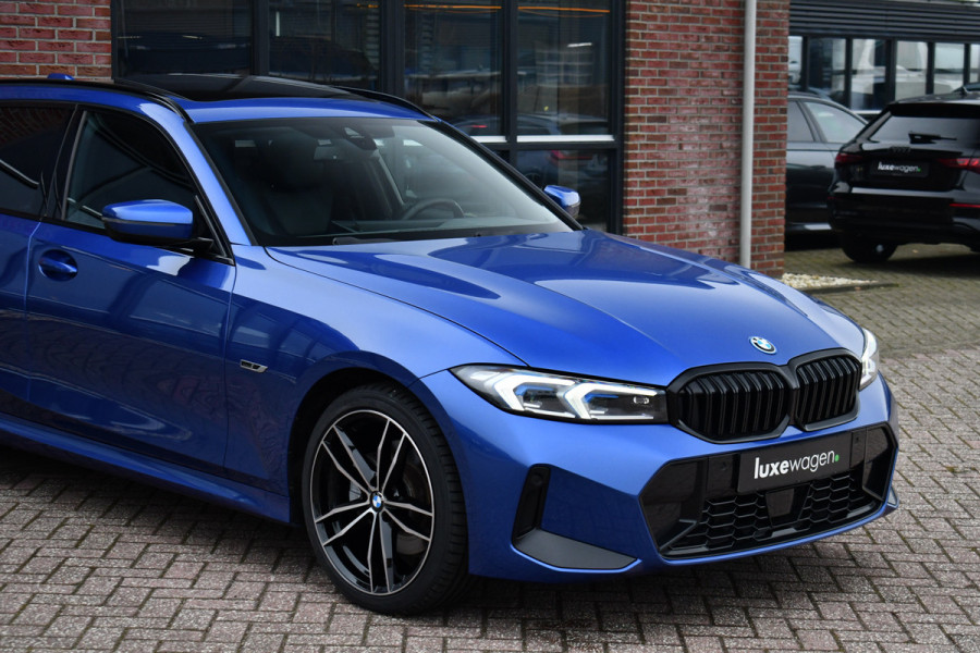 BMW 3 Serie Touring 330e M-Sport Pano ACC Trekhaak HiFi 19inch