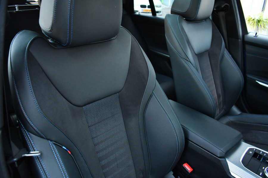 BMW 3 Serie Touring 330e M-Sport Pano ACC Trekhaak HiFi 19inch