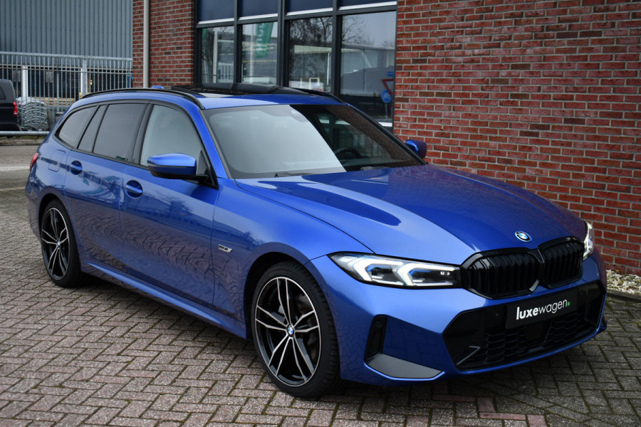 BMW 3 Serie Touring 330e M-Sport Pano ACC Trekhaak HiFi 19inch