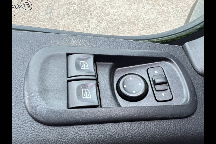 Renault Master T35 2.3 dCi 135 L2H2 Inrichting/Nieuwstaat!