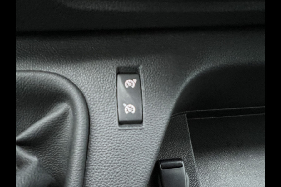 Renault Master T35 2.3 dCi 135 L2H2 Inrichting/Nieuwstaat!