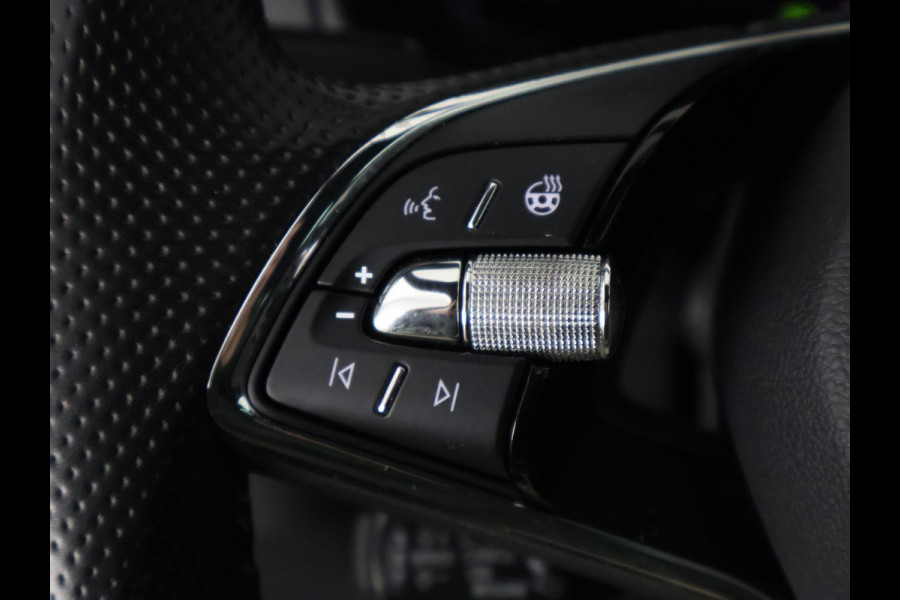 Škoda Karoq 1.5 TSI ACT Sportline Business Automaat | Navigatie | 1e eigenaar | Trekhaak |