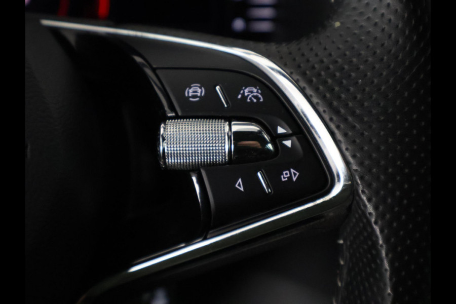 Škoda Karoq 1.5 TSI ACT Sportline Business Automaat | Navigatie | 1e eigenaar | Trekhaak |