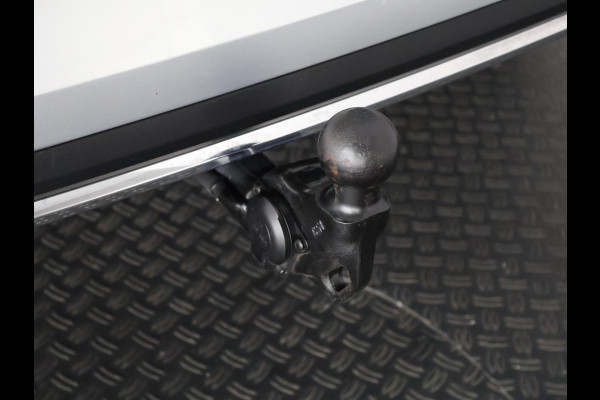 Škoda Karoq 1.5 TSI ACT Sportline Business Automaat | Navigatie | 1e eigenaar | Trekhaak |