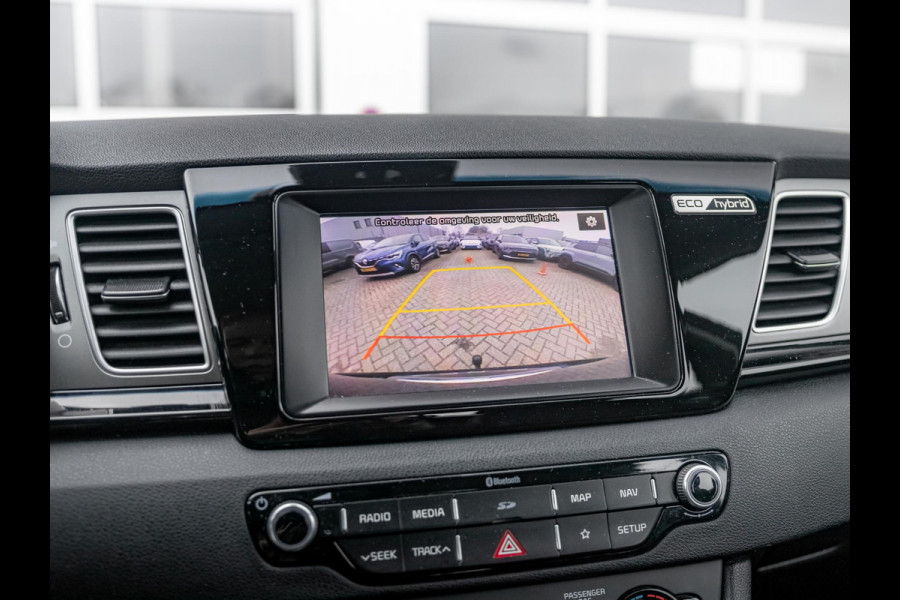 Kia Niro 1.6 GDi Hybrid DynamicLine l Navigatie l Lichtmetalen velgen l 100% onderhouden l