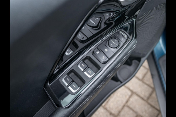 Kia Niro 1.6 GDi Hybrid DynamicLine l Navigatie l Lichtmetalen velgen l 100% onderhouden l