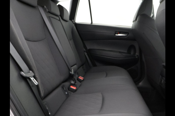 Toyota Corolla Cross Hybrid 140 Dynamic | Stuur-/ & Stoelverwarming | Parkeersensoren | Dodehoek detectie | Elektrische kofferbak