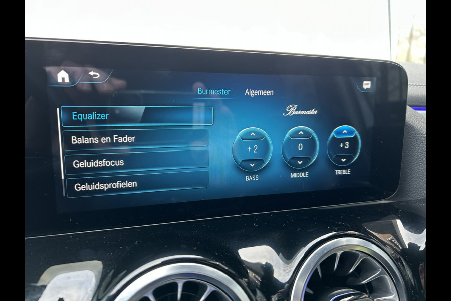 Mercedes-Benz B-Klasse 250e AMG // Distronic // 360 Camera // Memory // Burmester // Headup // Keyless // MultiBeam LED // Augmented Reality