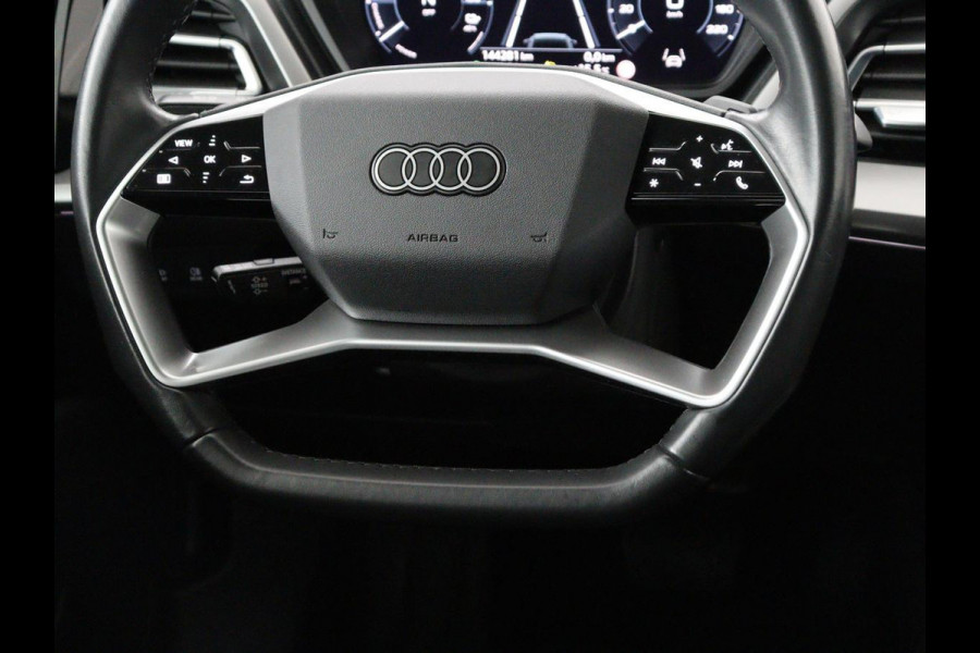 Audi Q4 e-tron 35 Launch edition Advanced Plus 55 kWh | Panoramadak | Stoelverwarming | Adaptive cruise | Matrix LED | Warmtepomp | Navigatie | Carplay | Sportstoelen