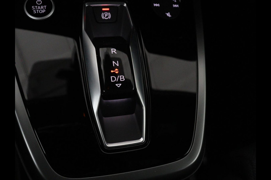 Audi Q4 e-tron 35 Launch edition Advanced Plus 55 kWh | Panoramadak | Stoelverwarming | Adaptive cruise | Matrix LED | Warmtepomp | Navigatie | Carplay | Sportstoelen