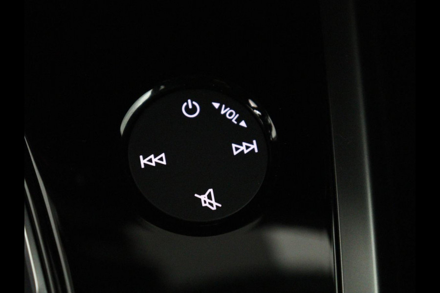 Audi Q4 e-tron 35 Launch edition Advanced Plus 55 kWh | Panoramadak | Stoelverwarming | Adaptive cruise | Matrix LED | Warmtepomp | Navigatie | Carplay | Sportstoelen