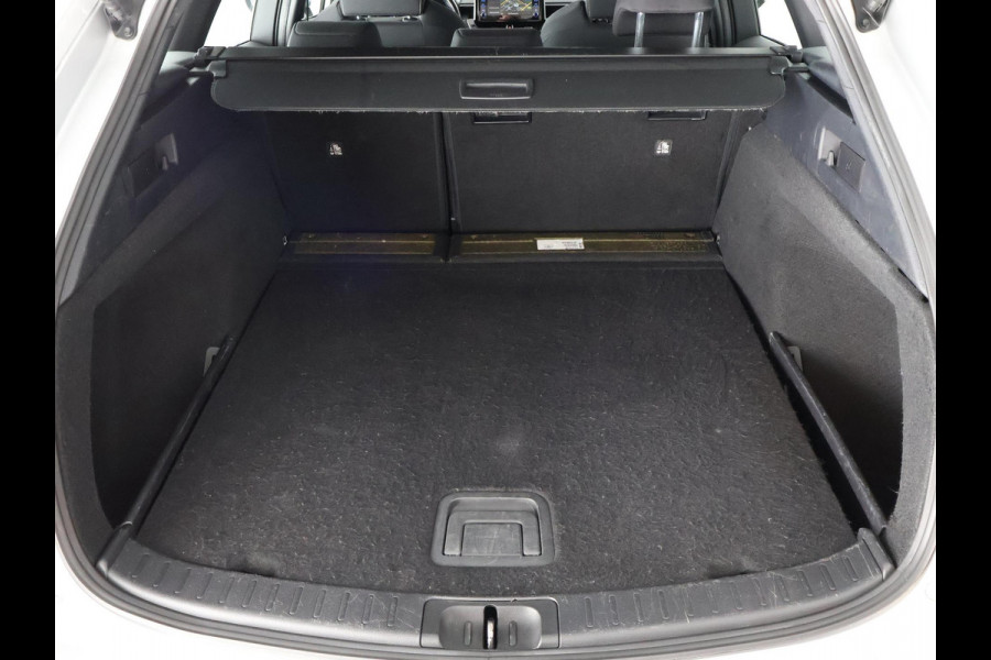 Toyota Corolla Touring Sports 1.8 Hybrid First Edition | Apple Carplay & AndroidAUTO | 1e eigenaar | Camera |