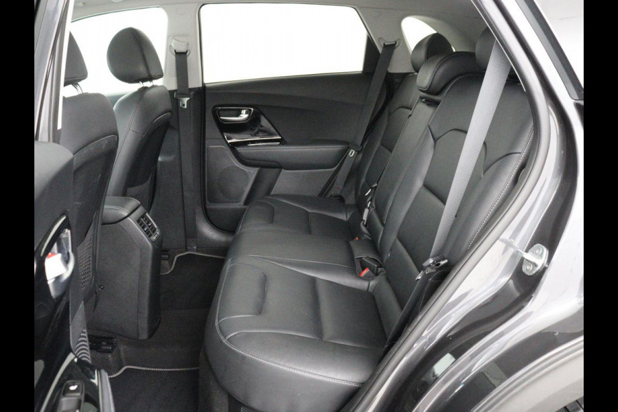 Kia Niro 1.6 GDi Hybrid ExecutiveLine | Schuifdak | Stoelventilatie | Leder | Trekhaak | JBL Sound | Camera | Carplay | Adaptive cruise