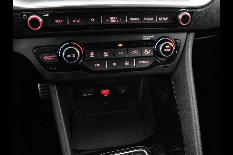 Kia Niro 1.6 GDi Hybrid ExecutiveLine | Schuifdak | Stoelventilatie | Leder | Trekhaak | JBL Sound | Camera | Carplay | Adaptive cruise