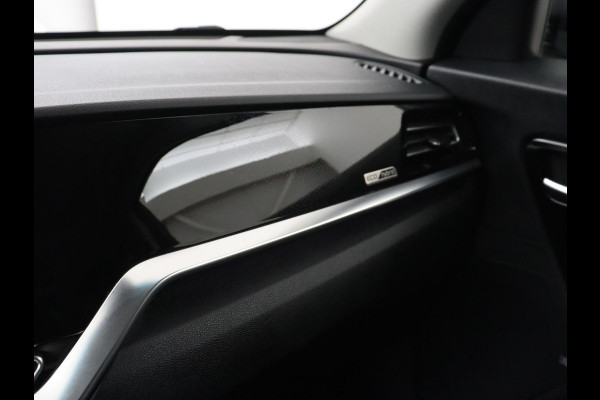 Kia Niro 1.6 GDi Hybrid ExecutiveLine | Schuifdak | Stoelventilatie | Leder | Trekhaak | JBL Sound | Camera | Carplay | Adaptive cruise