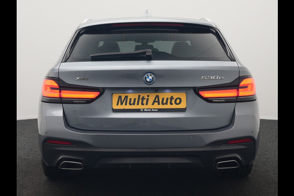 BMW 5 Serie Touring 530e xDrive M Sport Plug In Hybrid 293pk Dealer O.H. PHEV | Panodak | Head Up | Laser LED | 360 Camera | Harman & Kardon | Sfeerverlichting | Alcantara Sportstoelen Verwarmd | Keyless | Blis | Virtual | Navigatie | DAB |