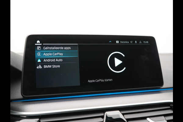 BMW 5 Serie Touring 530e xDrive M Sport Plug In Hybrid 293pk Dealer O.H. PHEV | Panodak | Head Up | Laser LED | 360 Camera | Harman & Kardon | Sfeerverlichting | Alcantara Sportstoelen Verwarmd | Keyless | Blis | Virtual | Navigatie | DAB |