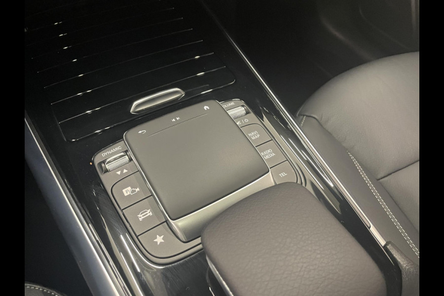 Mercedes-Benz GLA 250 e AMG Line PHEV Automaat | Panorama dak | 360 Camera | Adaptieve Led | Leder Interieur | elektrische Achterklep | Carplay/Android Auto | Navigatie