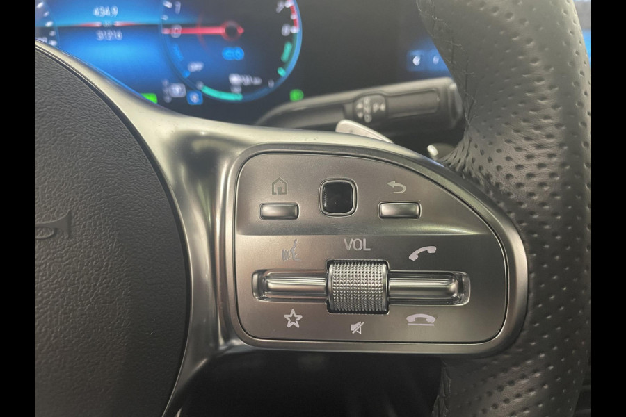 Mercedes-Benz GLA 250 e AMG Line PHEV Automaat | Panorama dak | 360 Camera | Adaptieve Led | Leder Interieur | elektrische Achterklep | Carplay/Android Auto | Navigatie