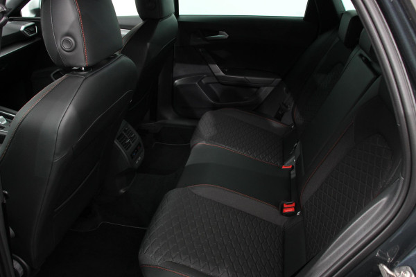 Seat Leon ST 1.5 TSI 150pk Automaat ST FR Navigatie Adaptive Cruise Control Lane Assist Stoel/Stuurverwarming Keyless Go