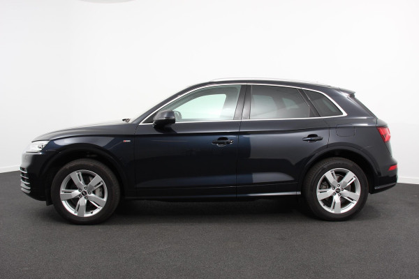 Audi Q5 50 TFSI e quattro Pro Line S-Line Plugin Hybrid | Navigatie | Climate Control | Led | Parkeer sensoren V+A | Stoelverwarming | Virtual Cockpit | Extra Getint Glas