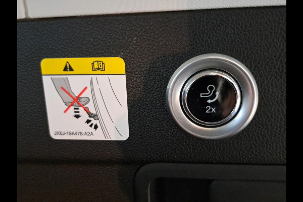 Ford FOCUS Wagon 1.0 EcoBoost Trend Edition Business | Trekhaak wegklapbaar