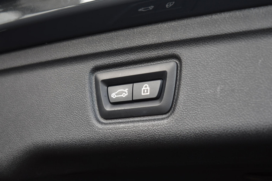 BMW 3 Serie Touring 330e Plugin Hybrid 292PK Aut. M-Sport | Panodak | Dravitgrau Individual | Trekhaak | Leder | Incl. garantie