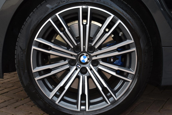 BMW 3 Serie Touring 330e Plugin Hybrid 292PK Aut. M-Sport | Panodak | Dravitgrau Individual | Trekhaak | Leder | Incl. garantie