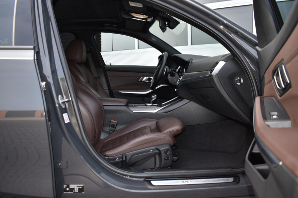 BMW 3 Serie Touring 330e Plugin Hybrid 292PK Aut. M-Sport | Panodak | Dravitgrau Individual | Trekhaak | Leder | Incl. garantie