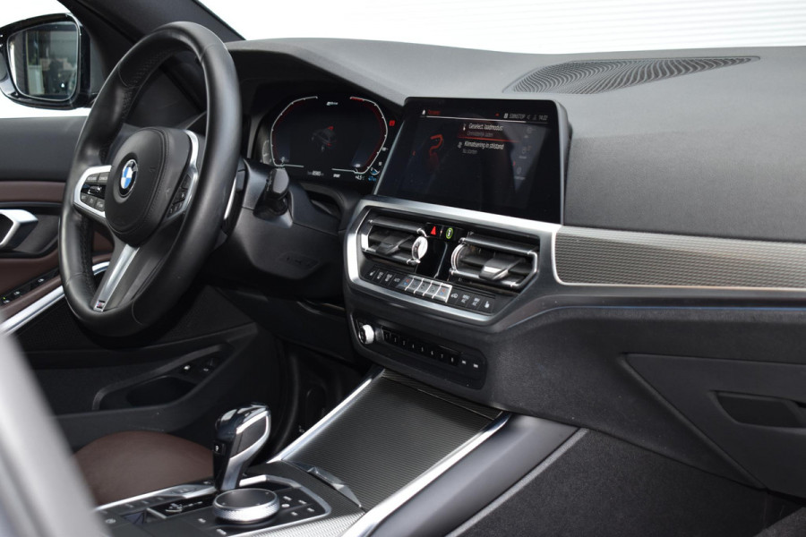 BMW 3 Serie Touring 330e Plugin Hybrid 292PK Aut. M-Sport | Panodak | Dravitgrau Individual | Trekhaak | Leder | Incl. garantie