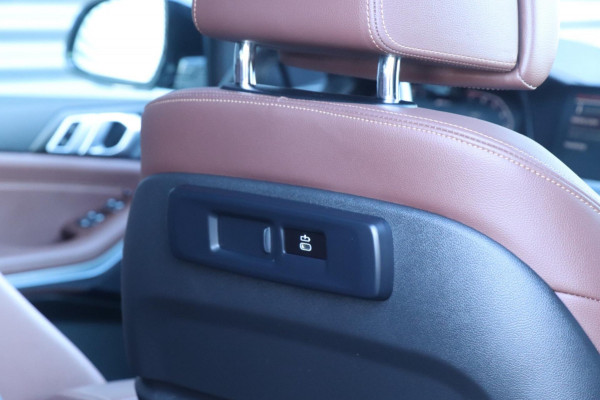BMW X5 BMW X5 XDrive45e High Executive | M-Pakket | Pano | HUD | VOL!