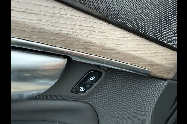 Volvo XC90 2.0 T8 Plug-in hybrid AWD Ultra Dark | Panodak | 7 zits |