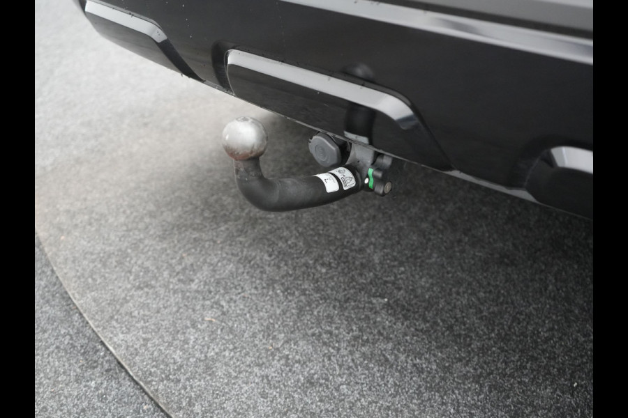 Mitsubishi Eclipse Cross 2.4 Black Edition Plug In Hybrid 188pk Dealer O.H. PHEV | Trekhaak | Adaptive Cruise | 360 Camera | Alcantara Sportstoelen & Stuur Verwarmd | Keyless | Blis | Navigatie Via TomTom | Apple Carplay | DAB |