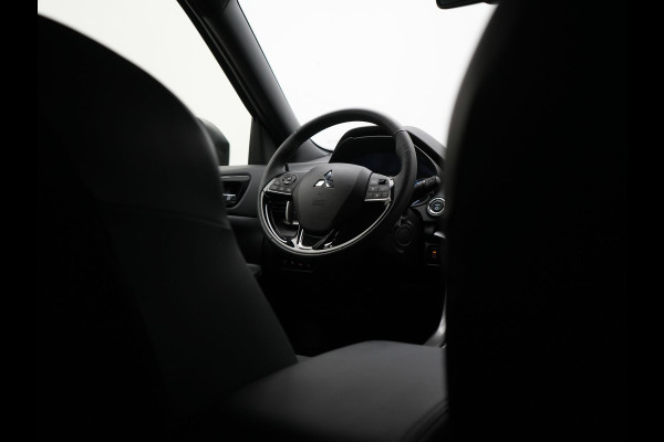 Mitsubishi Eclipse Cross 2.4 Black Edition Plug In Hybrid 188pk Dealer O.H. PHEV | Trekhaak | Adaptive Cruise | 360 Camera | Alcantara Sportstoelen & Stuur Verwarmd | Keyless | Blis | Navigatie Via TomTom | Apple Carplay | DAB |