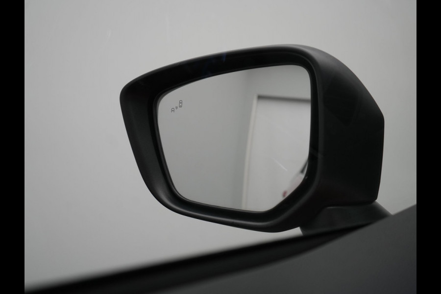 Mitsubishi Eclipse Cross 2.4 Black Edition Plug In Hybrid 188pk Dealer O.H. PHEV | Trekhaak | Adaptive Cruise | 360 Camera | Alcantara Sportstoelen & Stuur Verwarmd | Keyless | Blis | Navigatie Via TomTom | Apple Carplay | DAB |