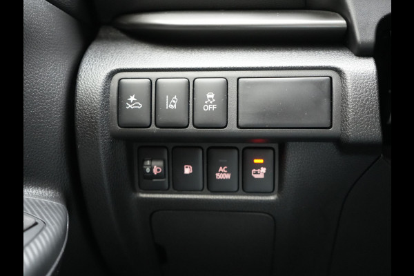 Mitsubishi Eclipse Cross 2.4 Black Edition Plug In Hybrid 188pk Dealer O.H. PHEV | Trekhaak | Adaptive Cruise | 360 Camera | Alcantara Sportstoelen & Stuur Verwarmd | Keyless | Blis | Navigatie Via TomTom | Apple Carplay | DAB |