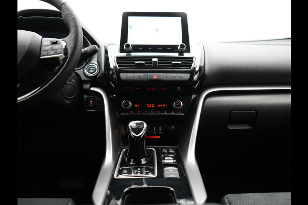 Mitsubishi Eclipse Cross 2.4 Black Edition Plug In Hybrid 188pk Dealer O.H. PHEV | Trekhaak | Adaptive Cruise | 360 Camera | Alcantara Sportstoelen & Stuur Verwarmd | Keyless | Blis | Navigatie Via TomTom | Apple Carplay | DAB |