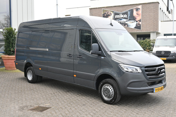Mercedes-Benz Sprinter 519 CDI L3H2 3500 KG trekhaak, LED, Geveerde stoel